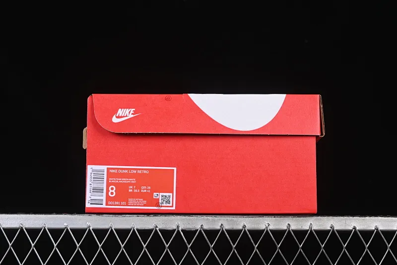 All categories Nk SB Dunk Series Nk SB Dunk Low High-end customized low-top sneakers Nike SB Dunk Low white and green straps low-top casual sneakers DD1391-100